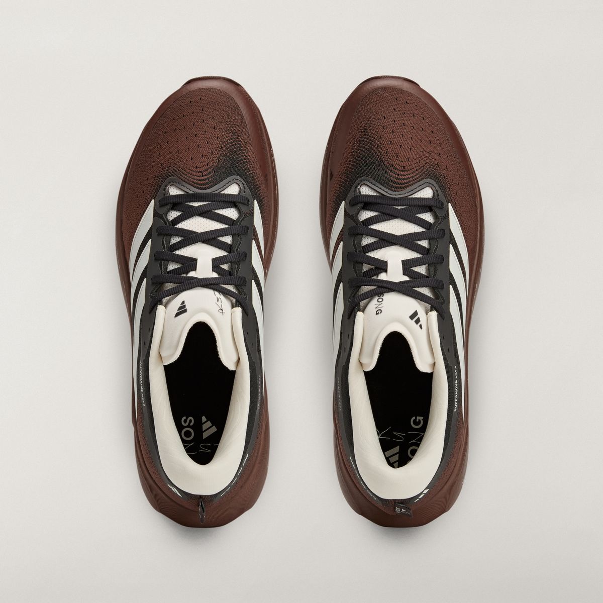 아디다스(ADIDAS) 송 포 더 뮤트 슈퍼노바 라이즈 3 러닝화 KI3616