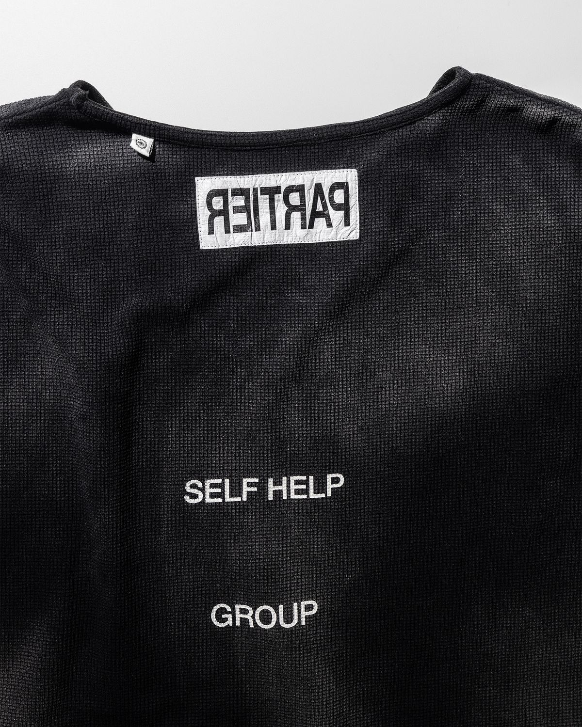펀치드렁크파티즈(PUNCH DRUNK PARTIES) SOCIAL Oversized Waffle Tee (BLACK)