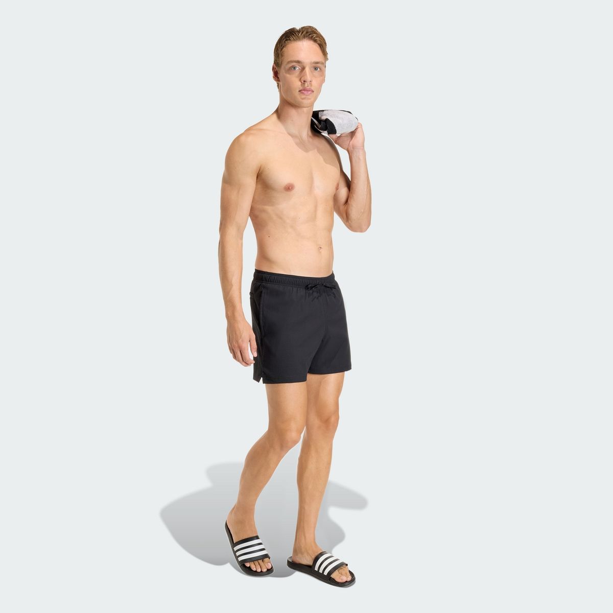 아디다스(ADIDAS) 아이코니시아 스트레치 시어서커 스윔 쇼츠 5인치 JY9170