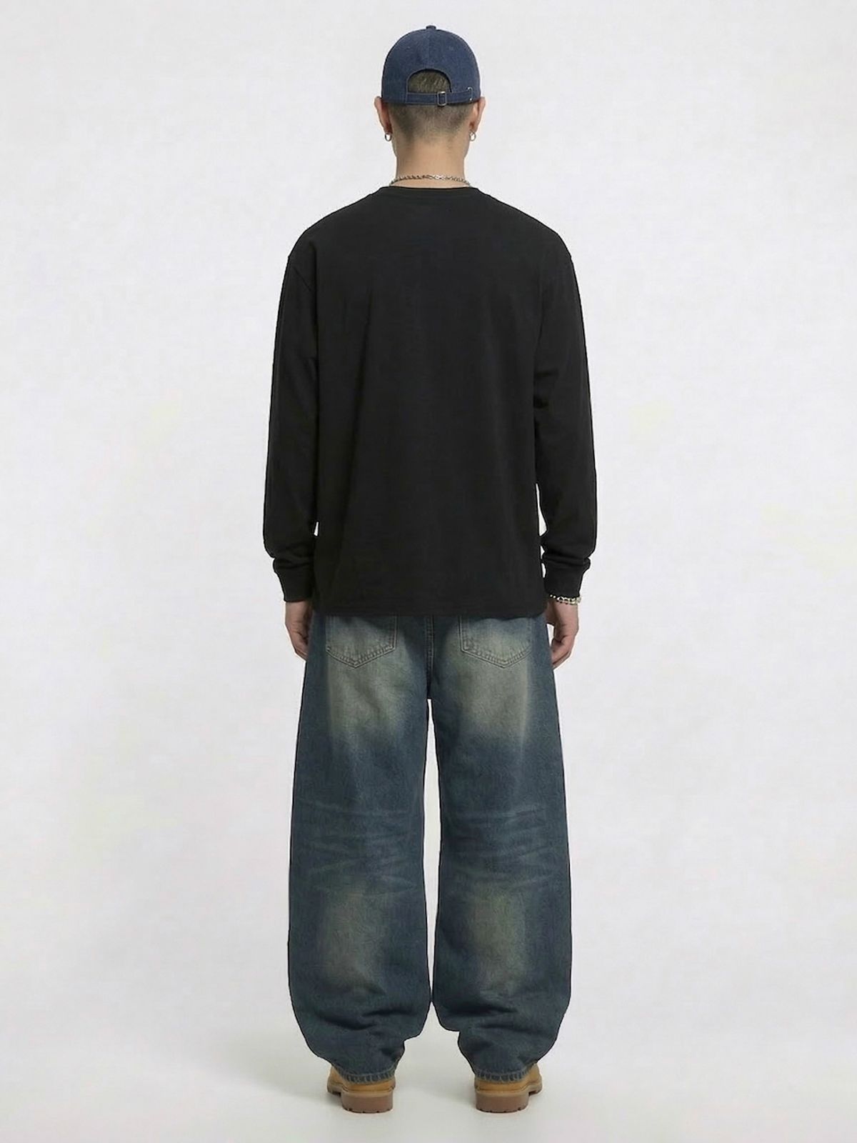 바운더리(BOUNDARY) BOUNDARY EMBLEM LONG SLEEVE TEE-SHIRTS BK_B261MSM205