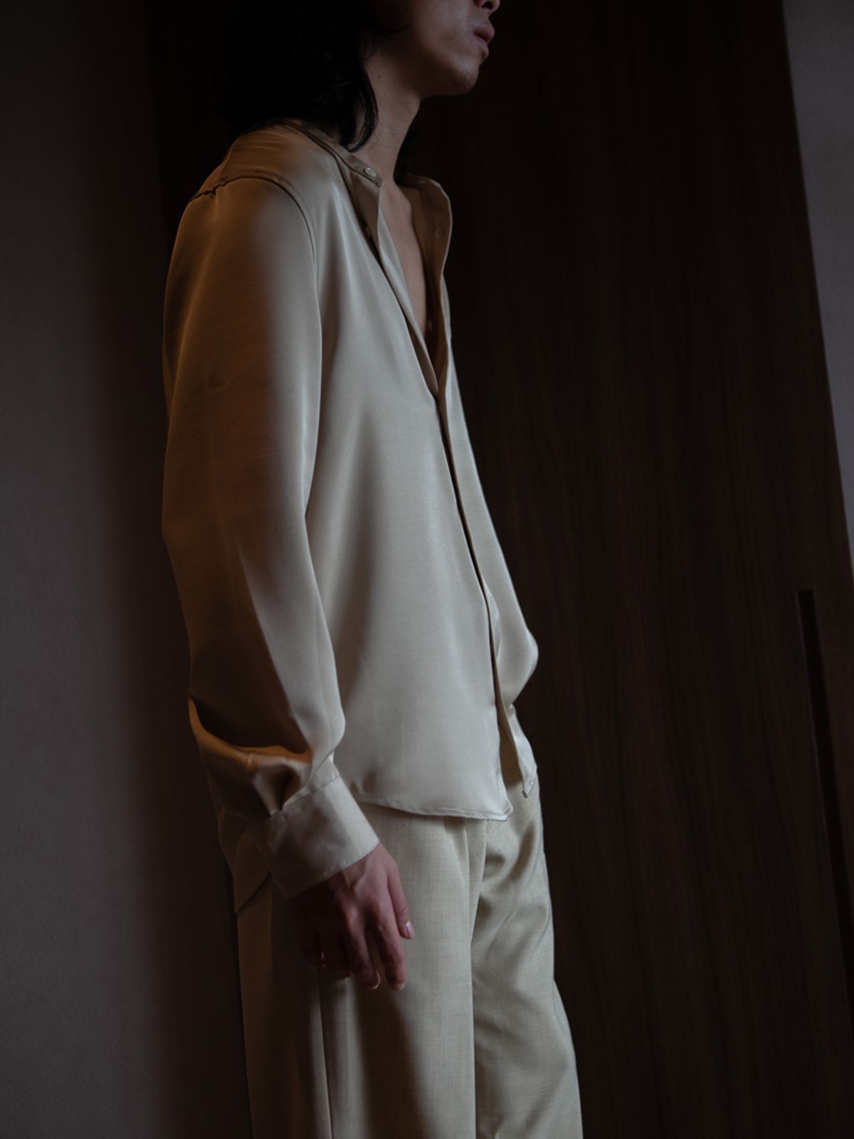 고저(GOZER) Espresso Band Collar Shirt_Beige