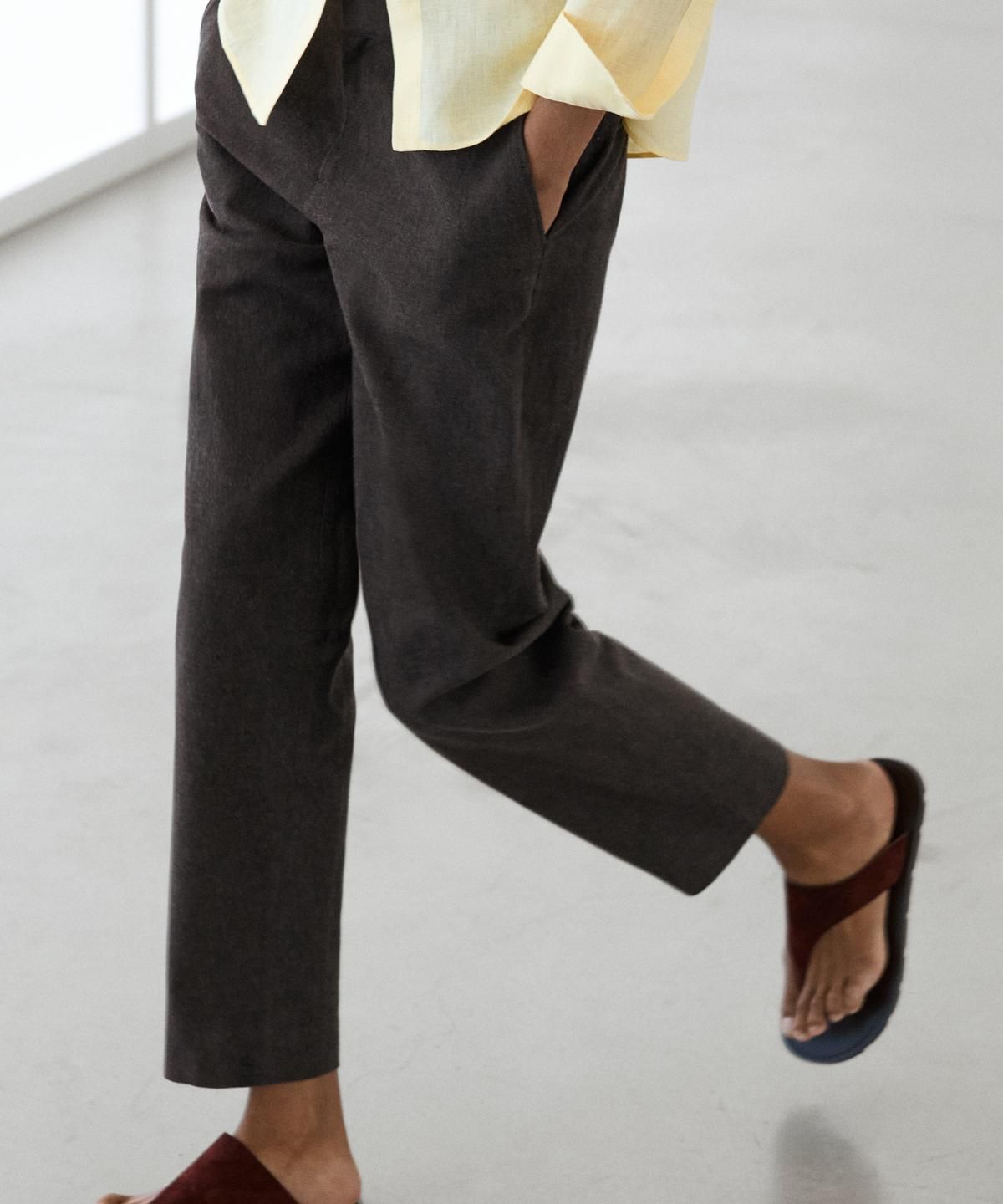 마시모두띠(MASSIMO DUTTI) 슬림 핏 린넨 팬츠