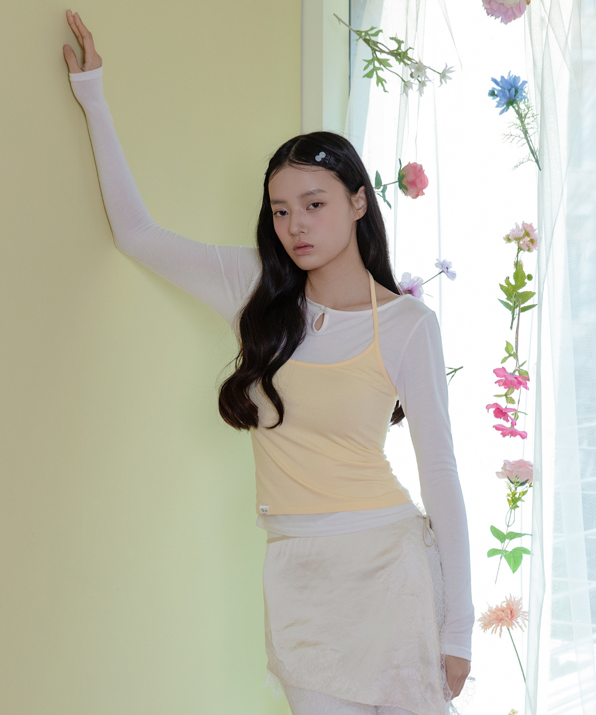 피프트 에일리어스(FIFTHALIAS) Soft tencel slit tee Ivory