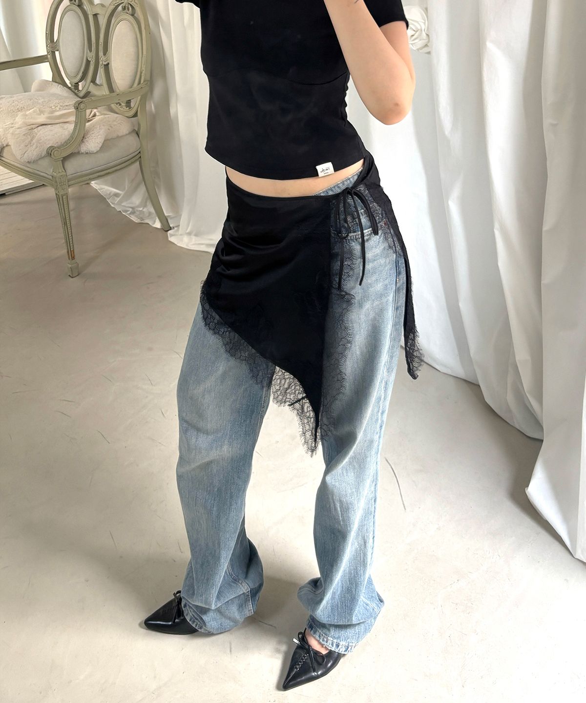 피프트 에일리어스(FIFTHALIAS) Satin lace waist wrap Black