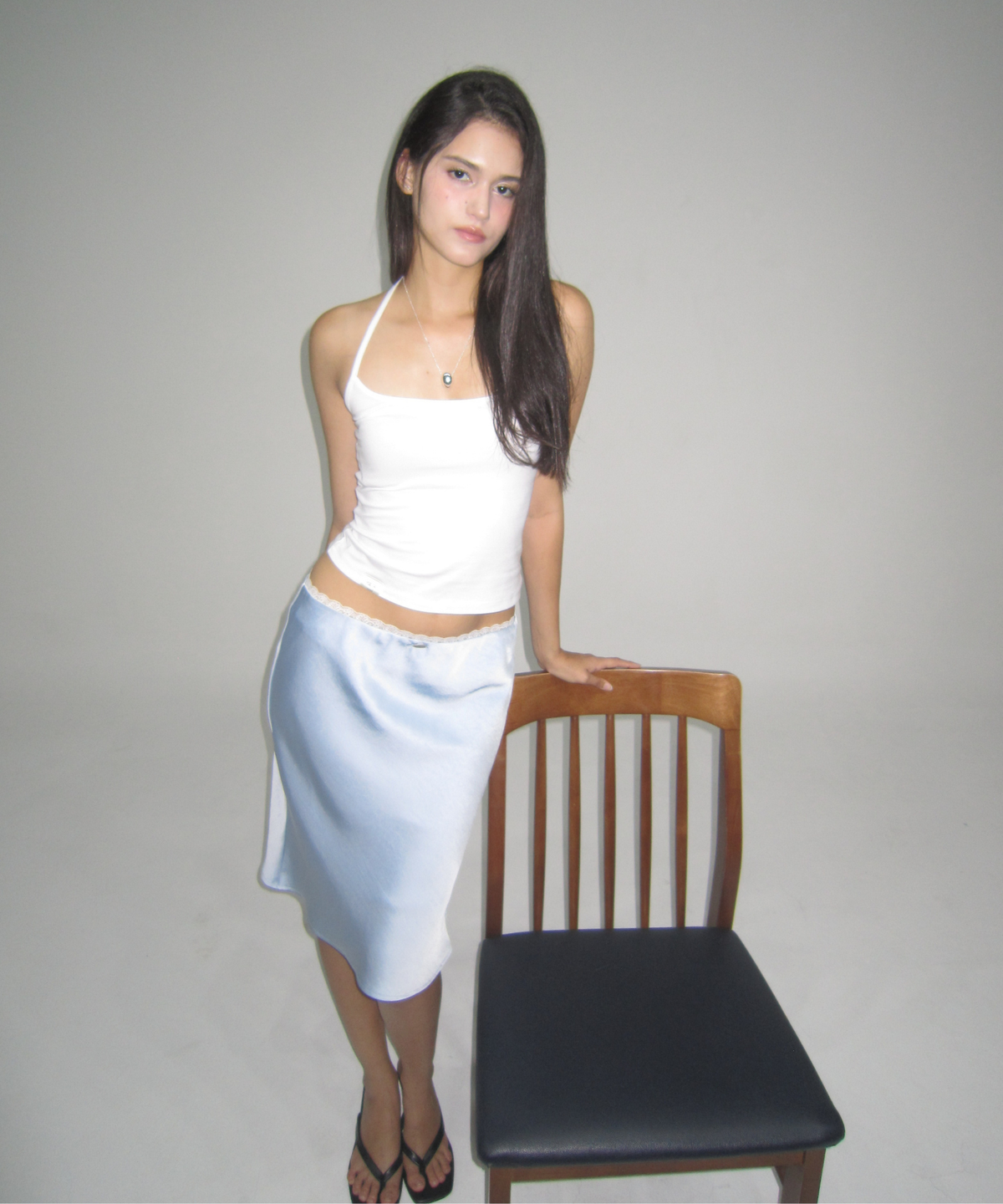 피프트 에일리어스(FIFTHALIAS) 90s satin midi skirt Airy blue