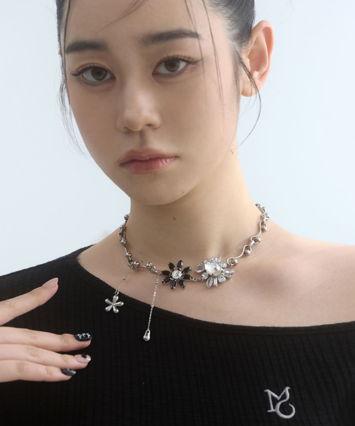 무아르모아(MOIREMOA) Flora Chain Necklace