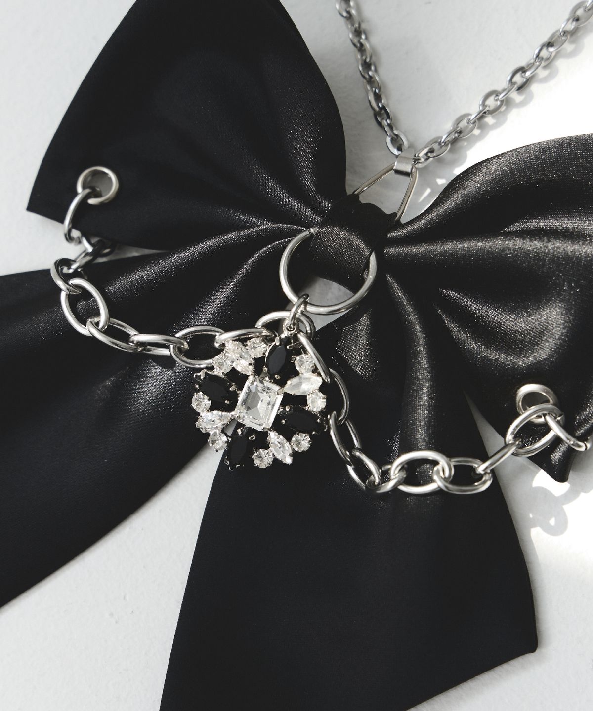 무아르모아(MOIREMOA) Nabi Chain Tie Necklace-Black