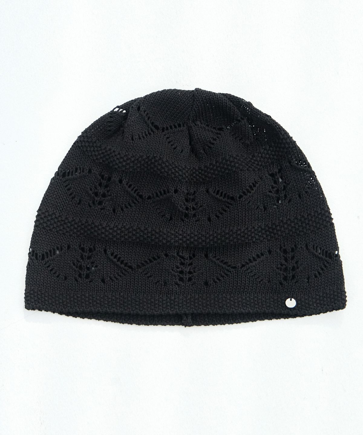 무아르모아(MOIREMOA) Crochet Medal Beanie-Black