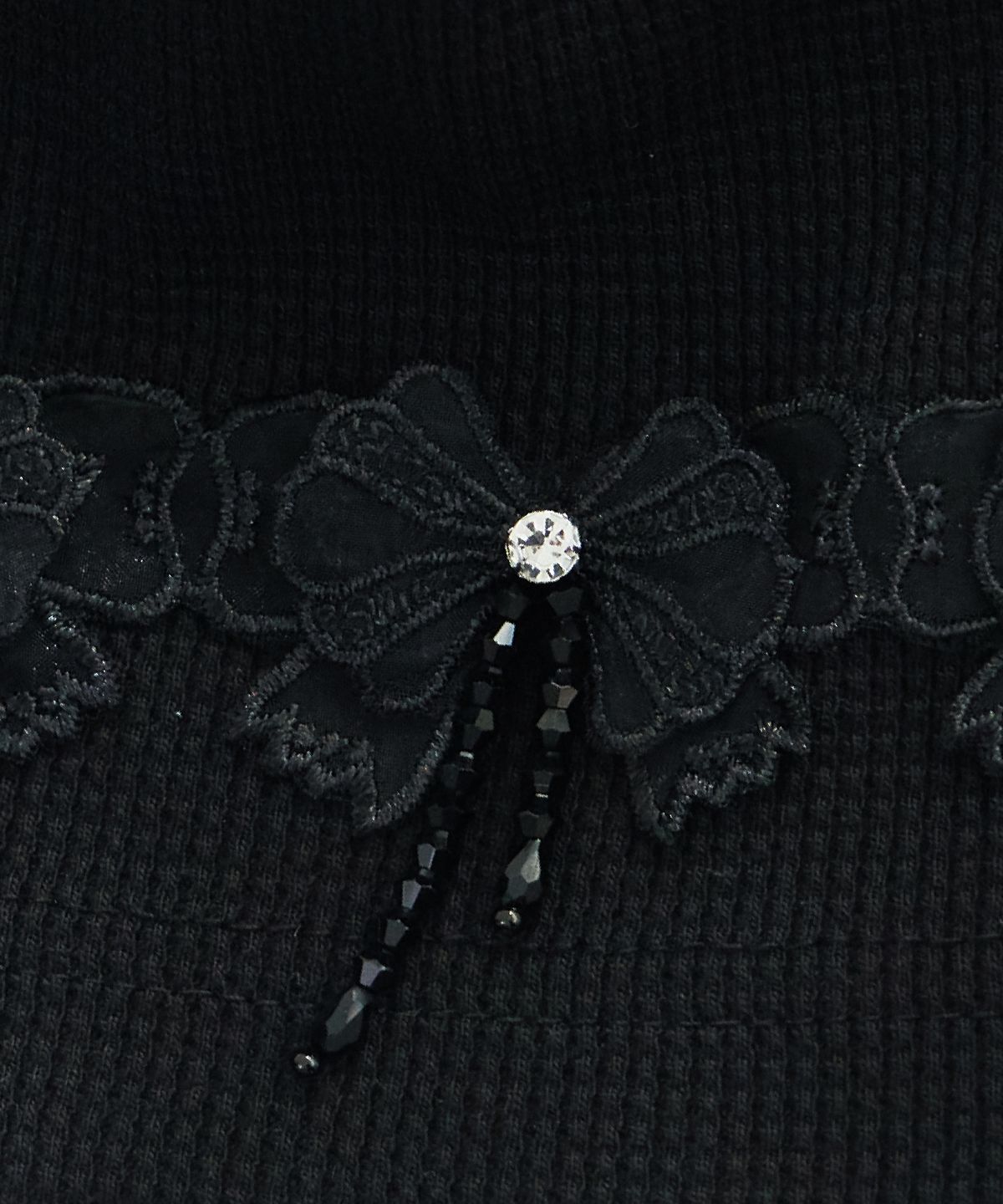무아르모아(MOIREMOA) Ribbon Patch Waffle Beanie-Black