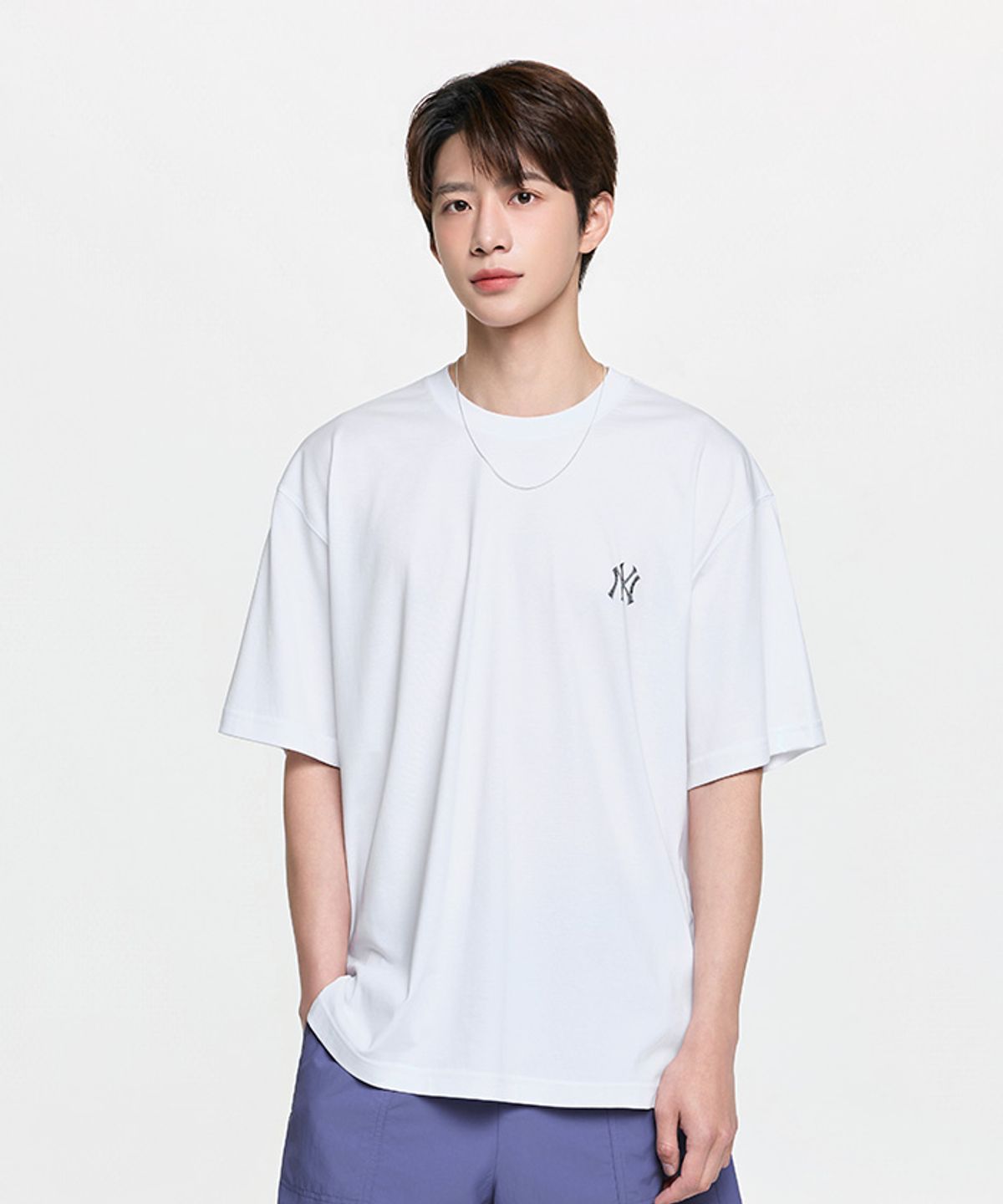엠엘비(MLB) 베이직 라이트웨이트 오버핏 반팔 티셔츠 NY (White)