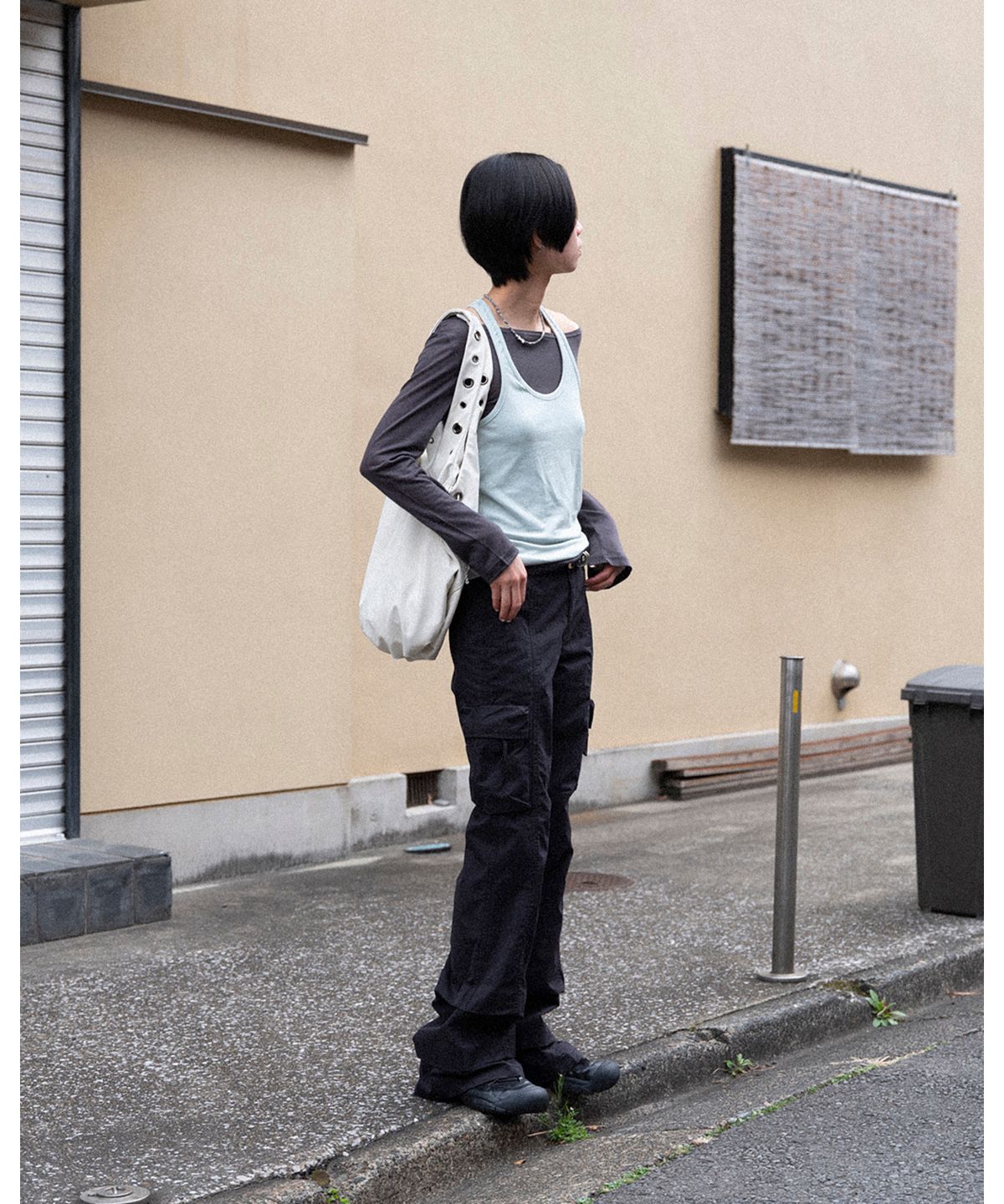 데프가먼츠(DEFGARMENTS) FLARE CARGO PANTS [2COLOR]