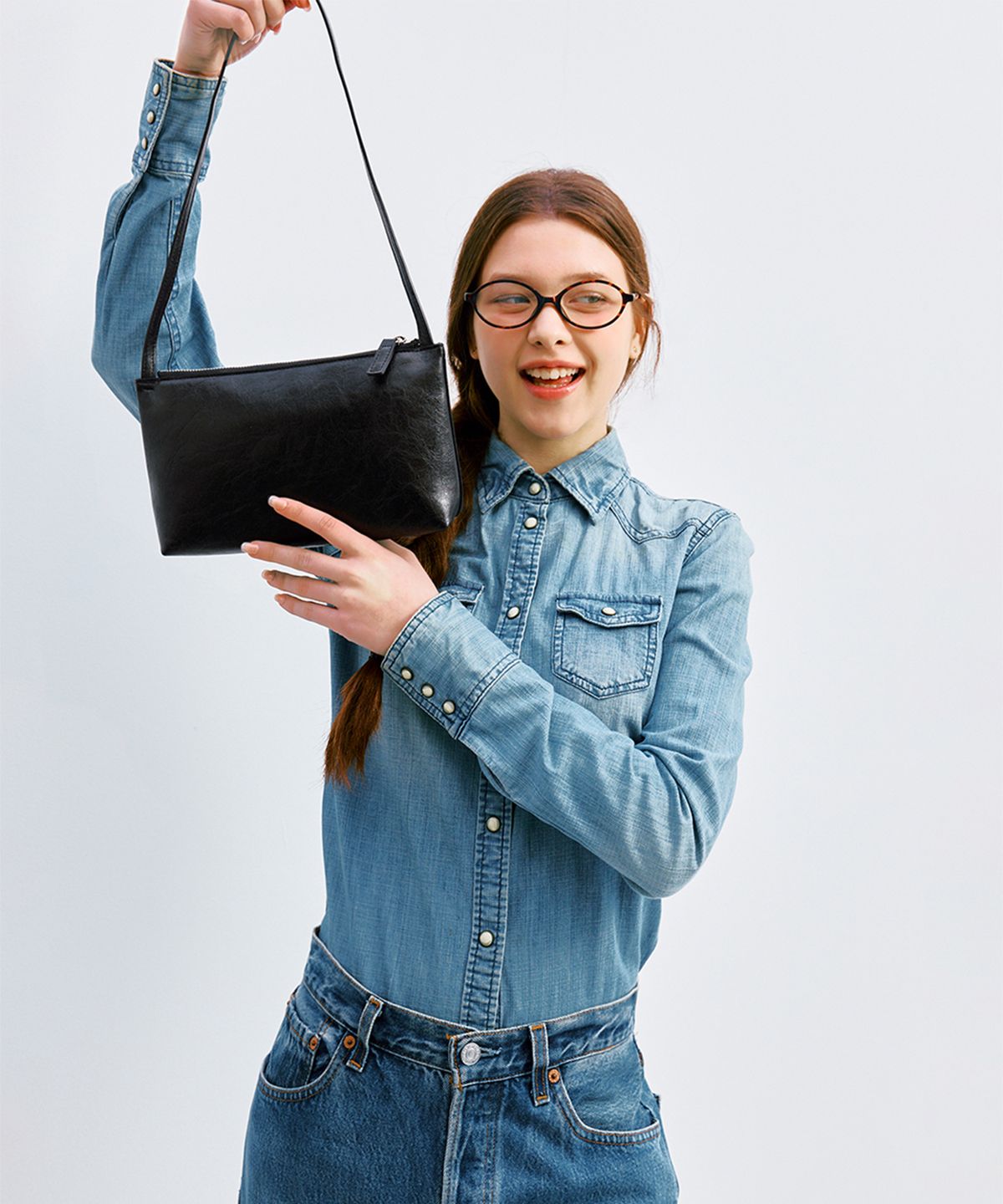 끌라베(CLAVE) 아이비 블랙 숄더백 (IVY Black Shoulder Bag)
