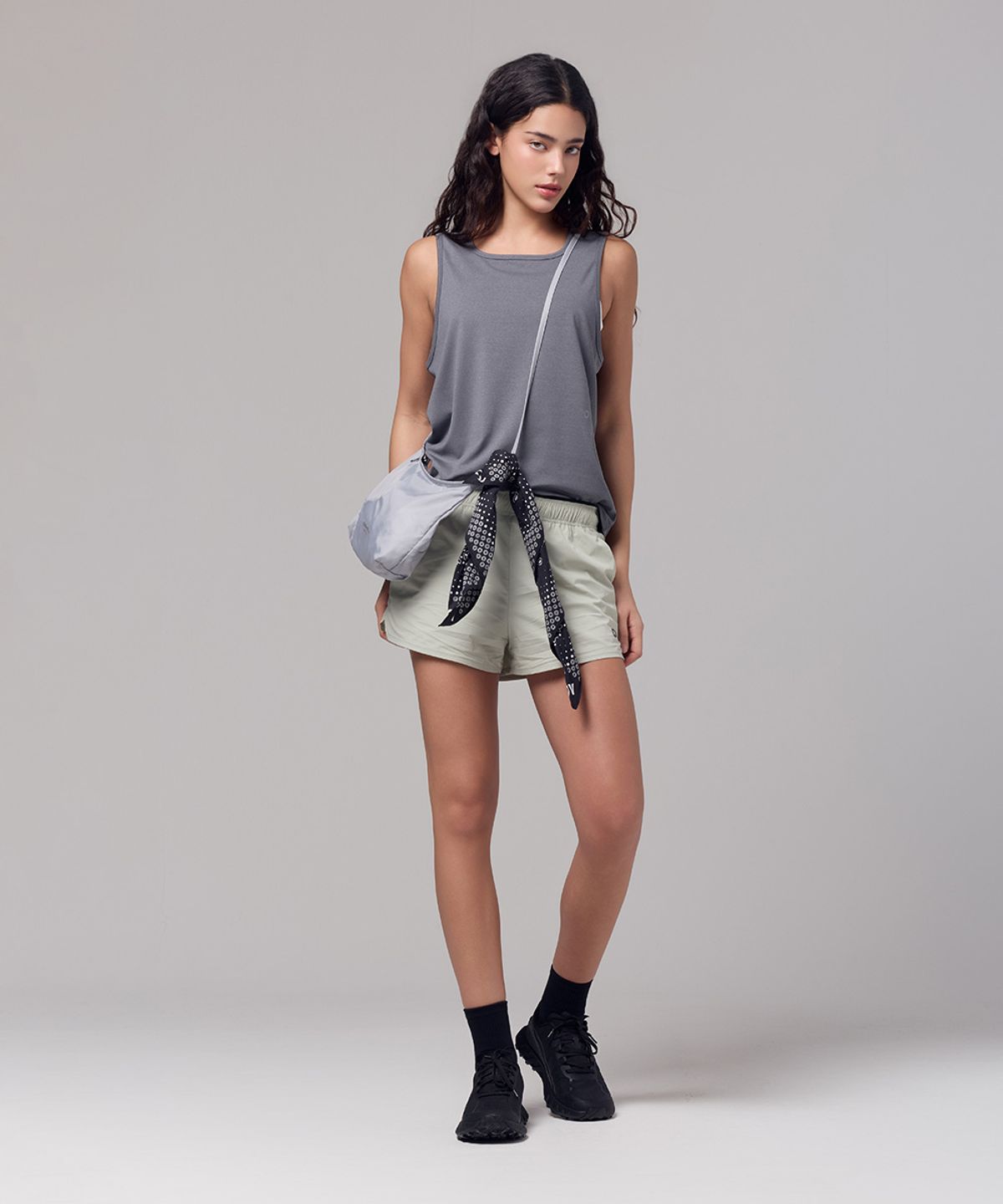 아웃도어 보이스(OUTDOOR VOICES) OV LIGHTWEIGHT SACOCHE BAG (LIGHT GRAY)