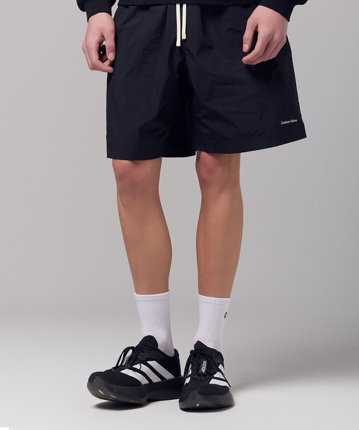 아웃도어 보이스(OUTDOOR VOICES) CLASSIC LOGO NYLON SHORTS (BLACK)