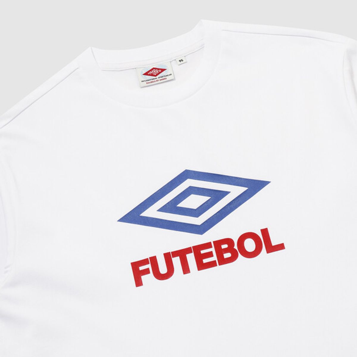 엄브로(UMBRO) HBL 풋볼 푸치보우 베이직 반팔 티셔츠 화이트 UR221CRS53