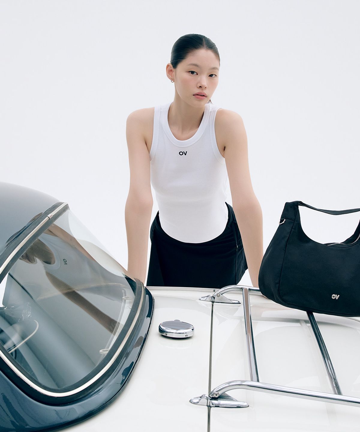 아웃도어 보이스(OUTDOOR VOICES) (W)OV CENTRAL LOGO SLEEVELESS (WHITE)
