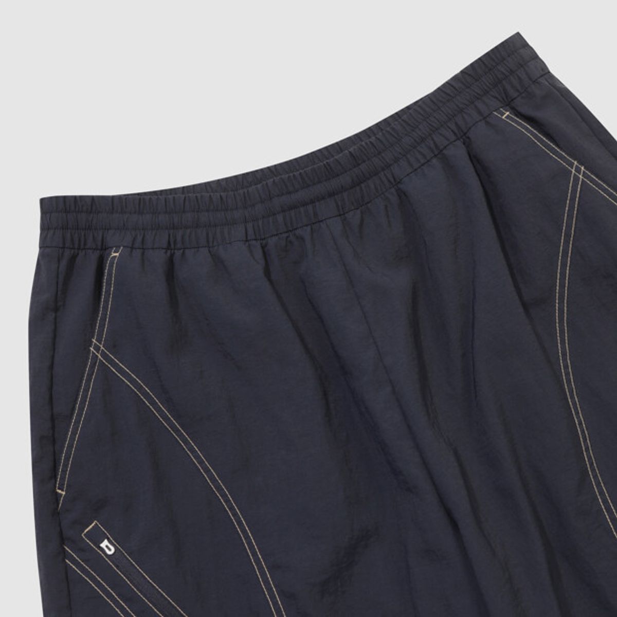 엄브로(UMBRO) 크리스피 타슬란 5.5부 버뮤다 팬츠 네이비 UR221CHP58