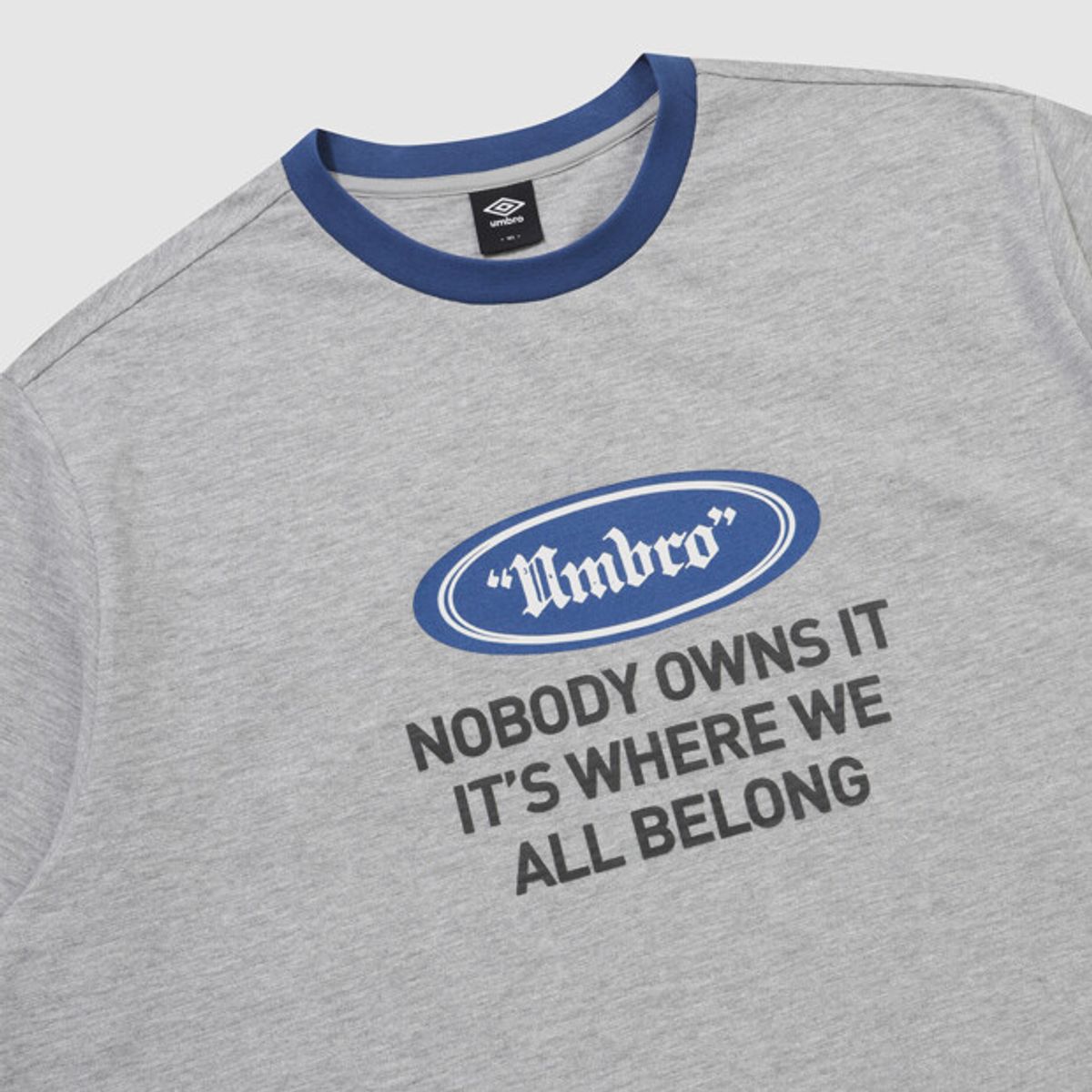 엄브로(UMBRO) 크리스피 타슬란 링거 반팔 티셔츠 그레이 UR224CRS50