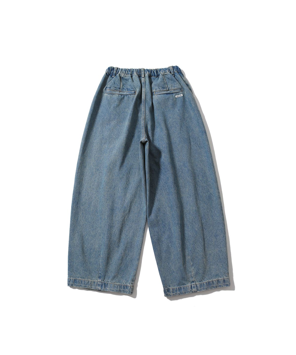 앵글런(ANGLAN) Long Tuck Wing Balloon Denim Pants - Washed Blue