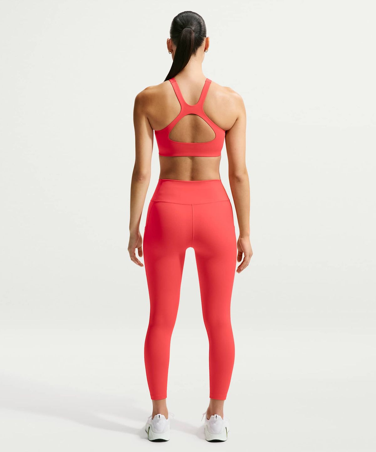 나이키(NIKE) 유니버사 미디엄 서포트 패드 스포츠 브라 W - 라이트 크림슨:유니버시티 레드 / IO9336-696