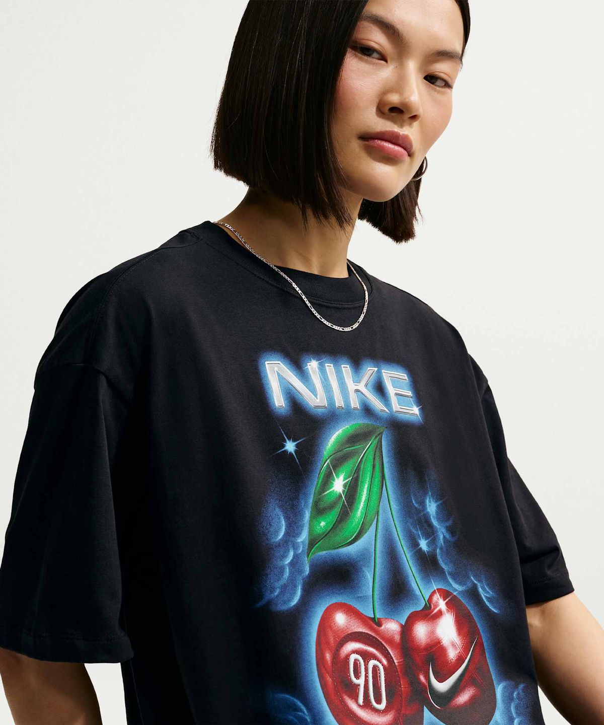 나이키(NIKE) 스포츠웨어 클래식 오버사이즈 티셔츠 W - 블랙 / IR7837-010