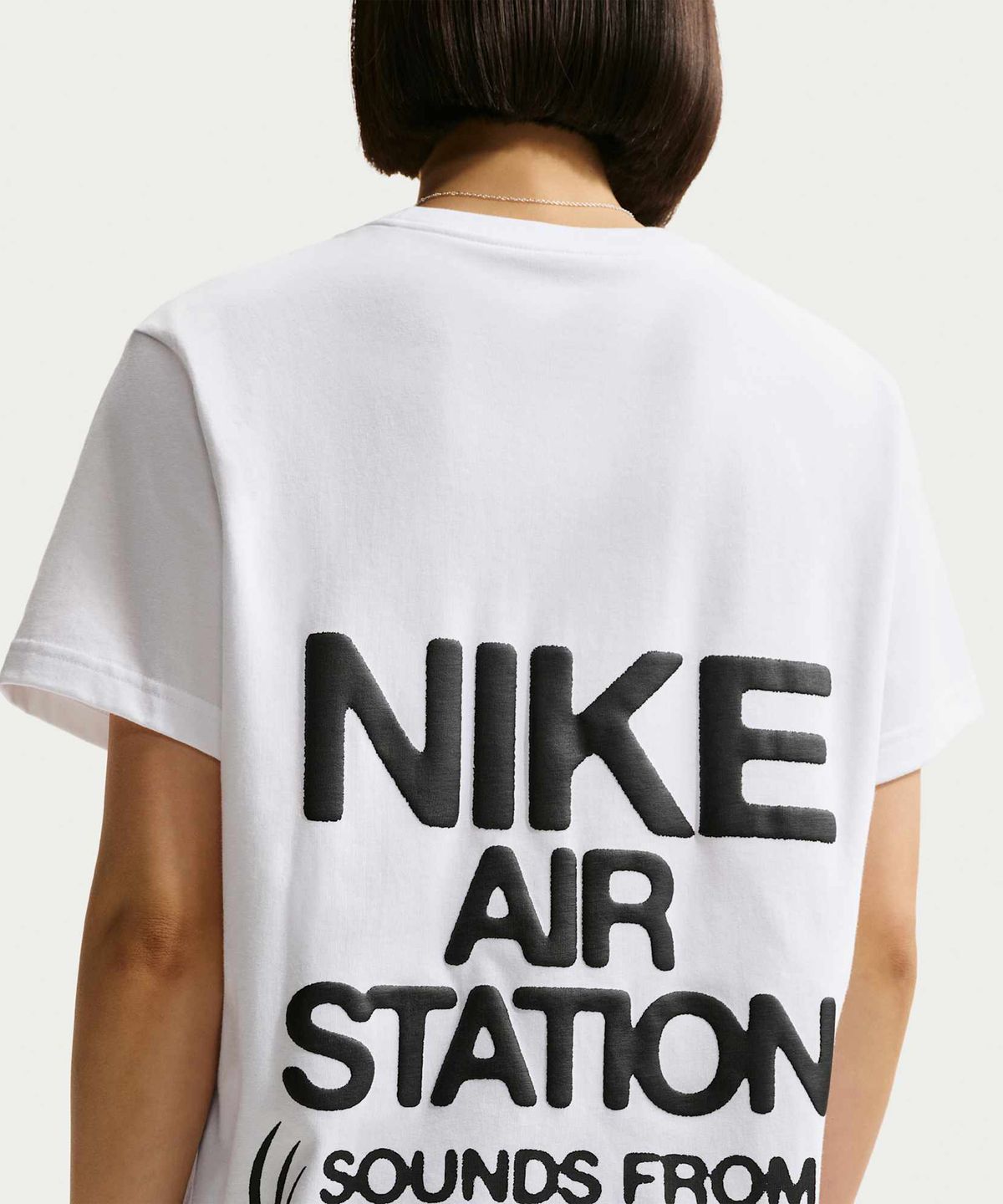 나이키(NIKE) 스포츠웨어 클래식 오버사이즈 티셔츠 W - 화이트 / IR7852-100