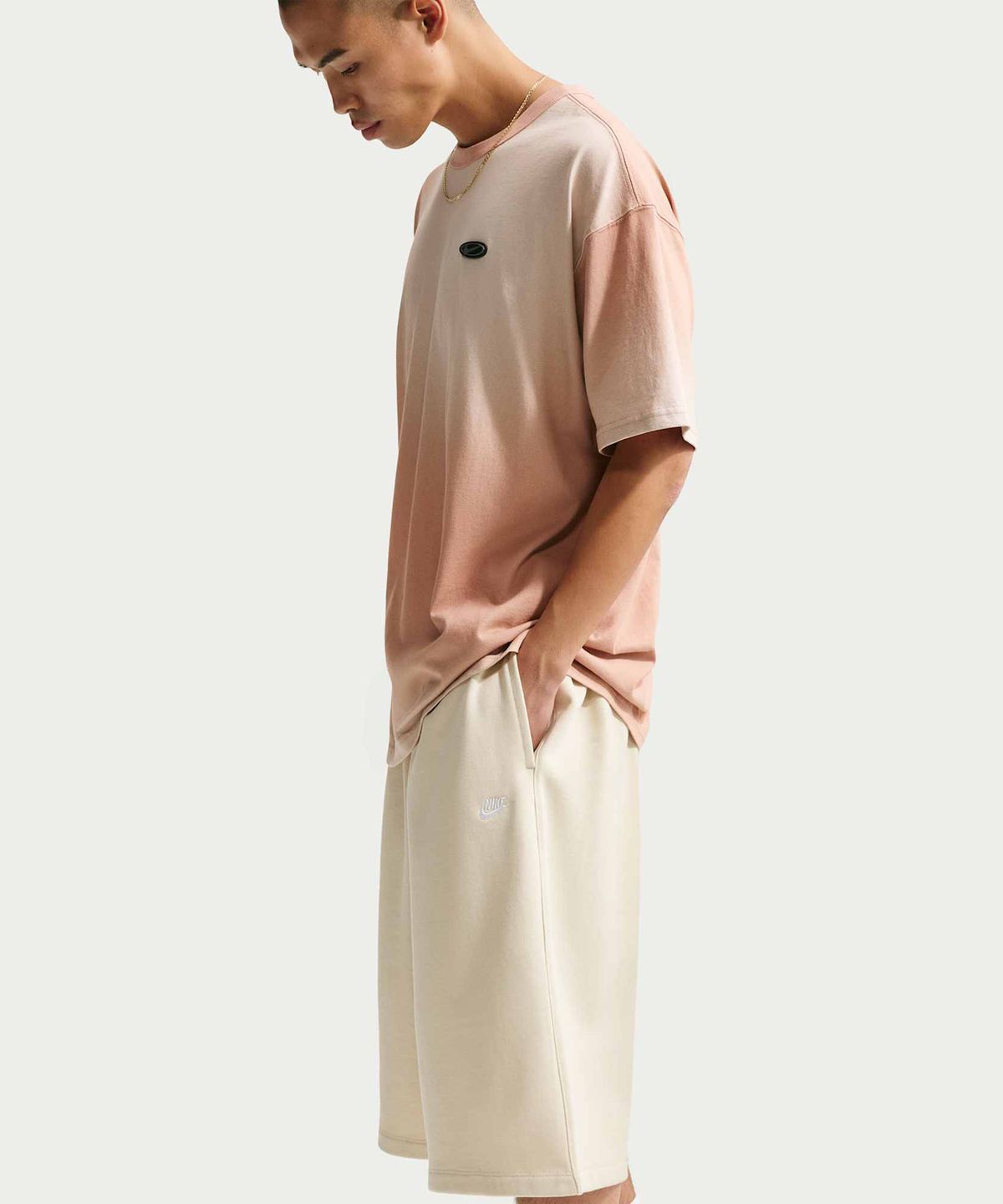 나이키(NIKE) 스포츠웨어 클럽 오버사이즈 프렌치 테리 쇼츠 M - 라이트 카키:화이트 / II5713-229