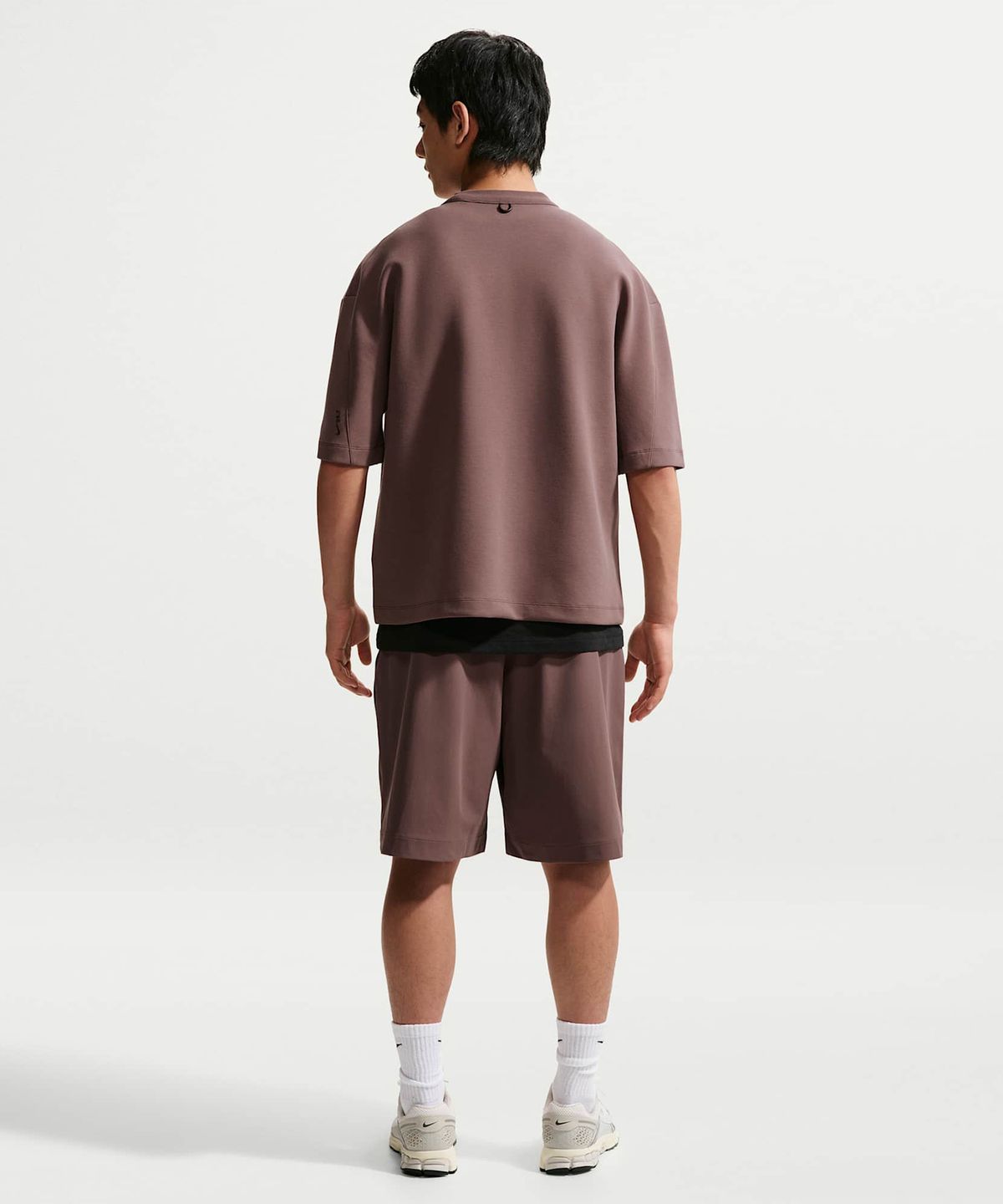 나이키(NIKE) 24.7 퍼펙트스트레치 드라이 핏 UV 8인치 쇼츠 M - 타투:블랙:버건디 크러시 / IF2775-502