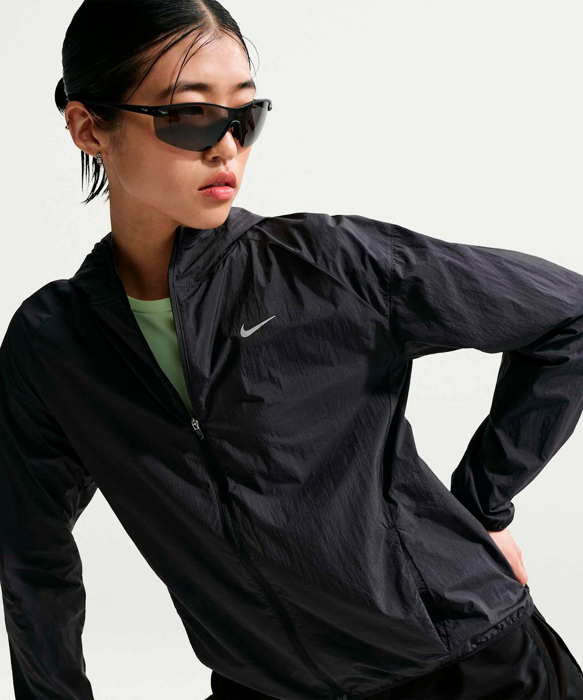 나이키(NIKE) 템포 UV 차단 경량 러닝 재킷 W - 블랙 / IH7974-010