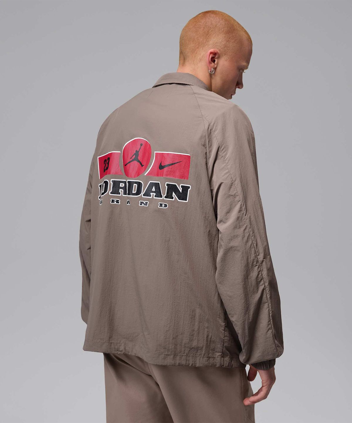 나이키(NIKE) 조던 브루클린 경량 셸 재킷 M - 올리브 그레이:세일 / II5318-040