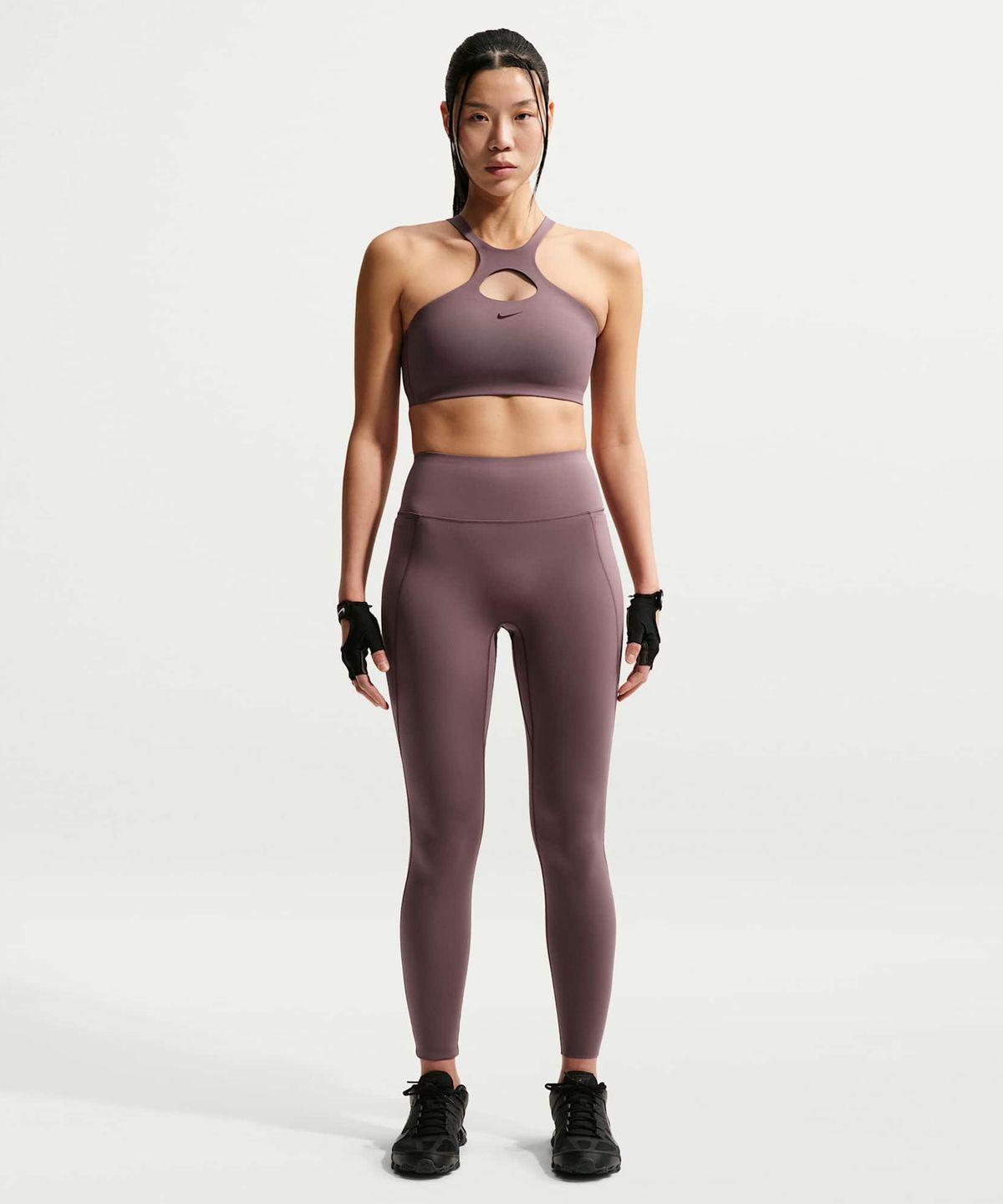 나이키(NIKE) 유니버사 미디엄 서포트 패드 스포츠 브라 W - 타투:버건디 크러시 / IO9336-502