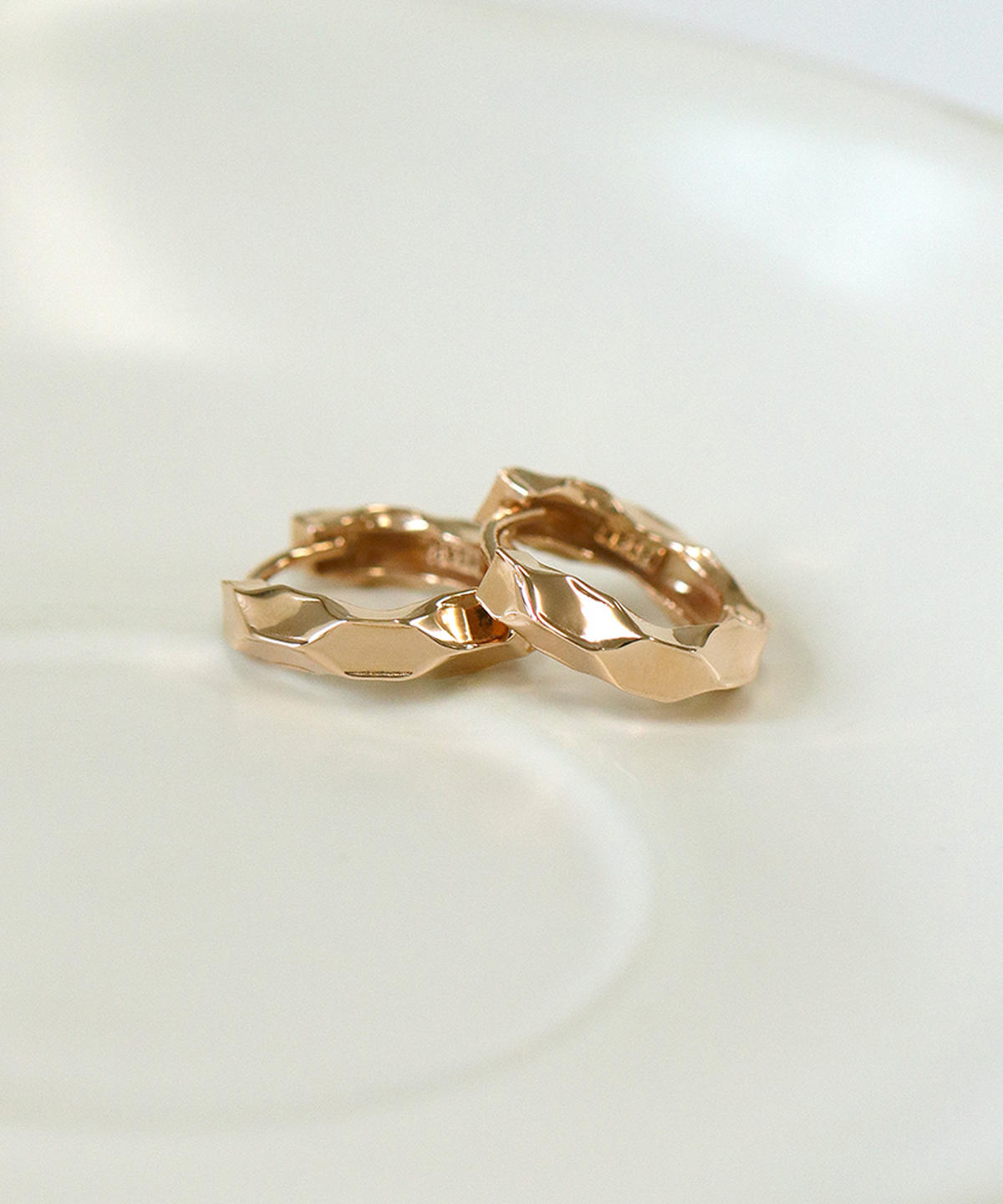 러비앤비(LOVEENB) [14K gold] 레아 텍스처 링 귀걸이