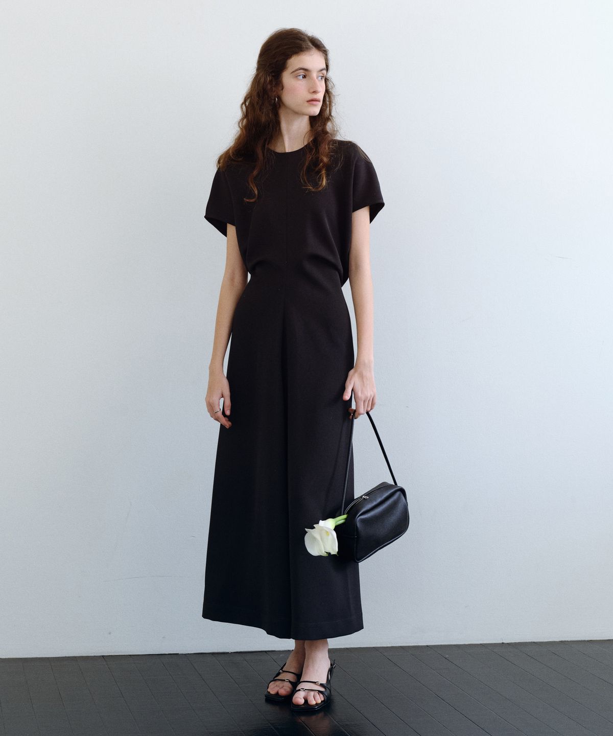 유라고(URAGO) Square shoulder bag