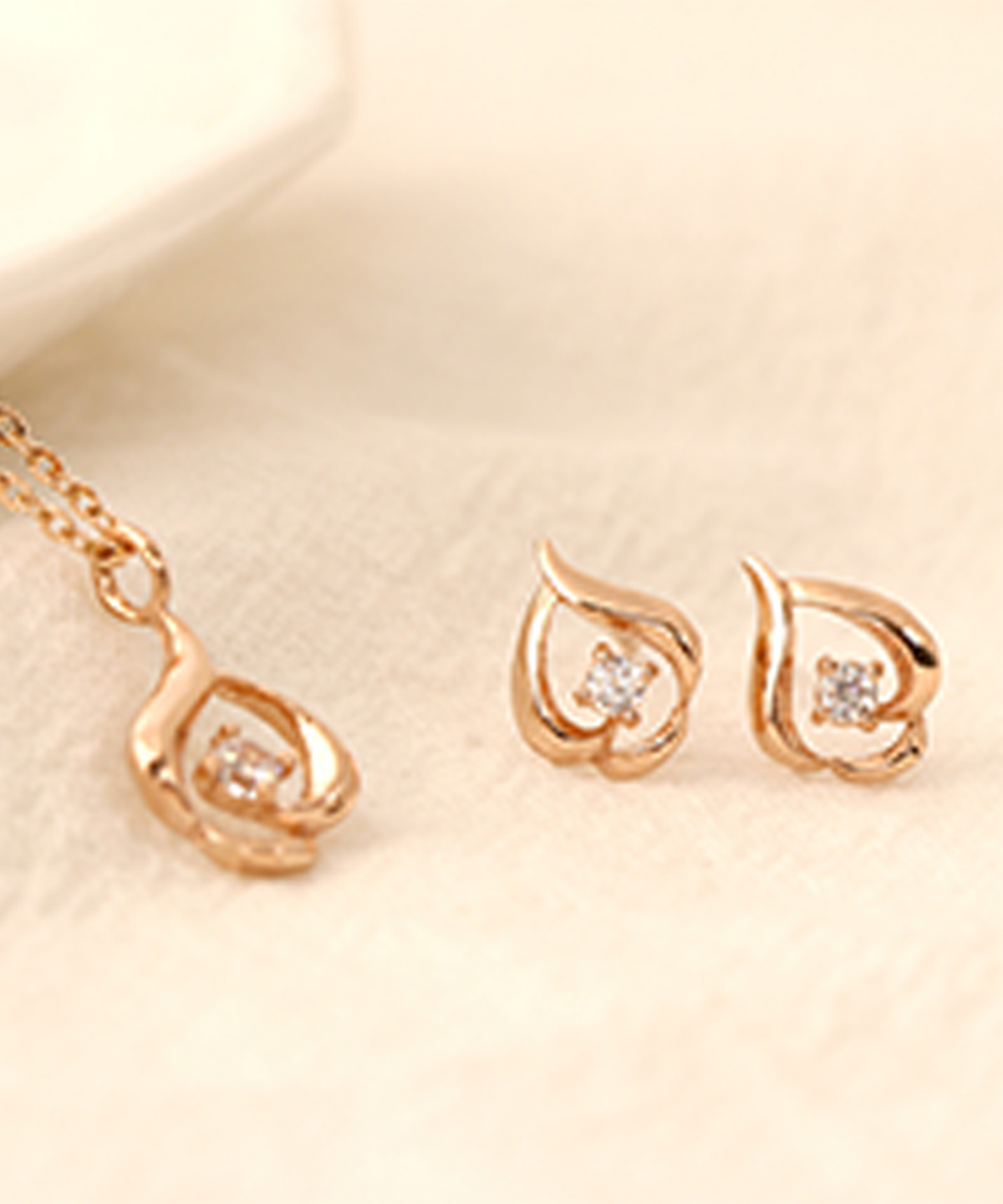 러비앤비(LOVEENB) [14K gold] 라인 물방울 귀걸이