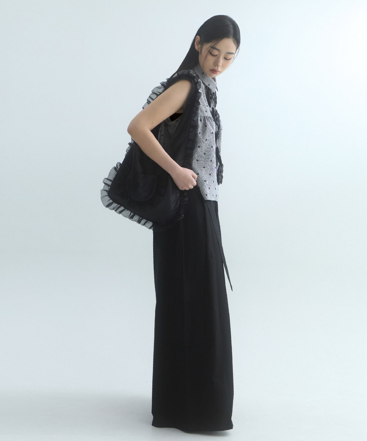 무아르모아(MOIREMOA) Lustre Shirring Bag-Black