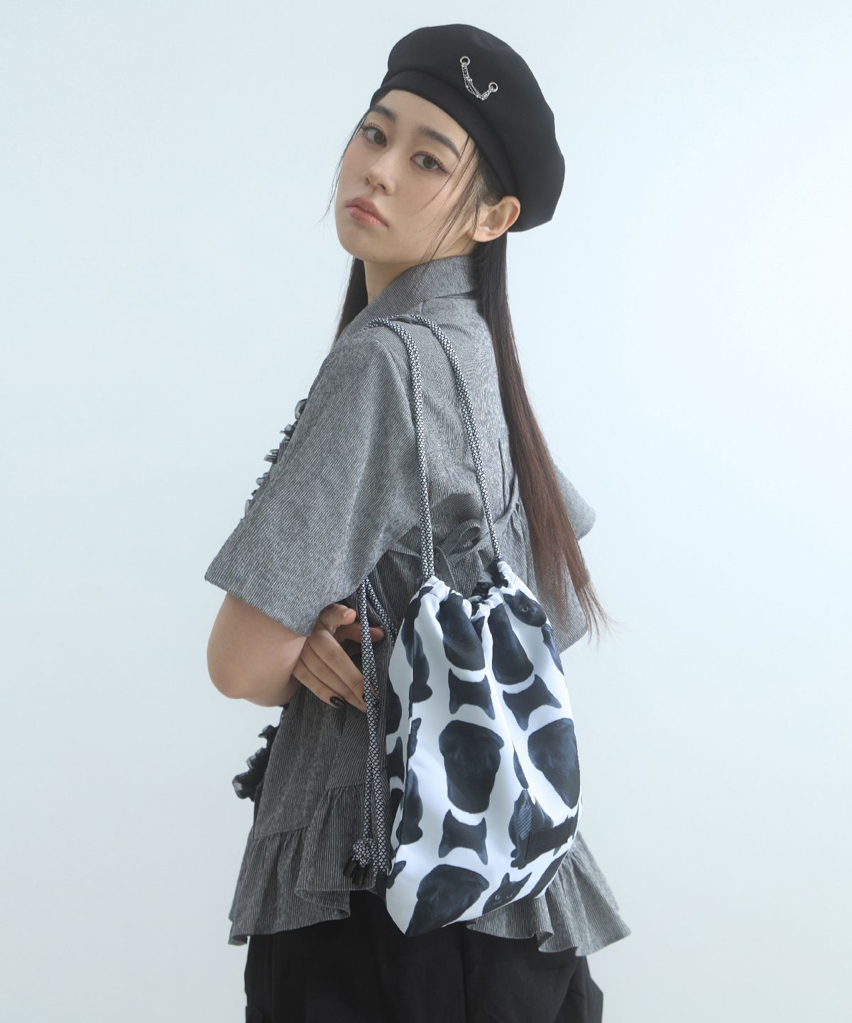 무아르모아(MOIREMOA) City Feline String Bag-Black