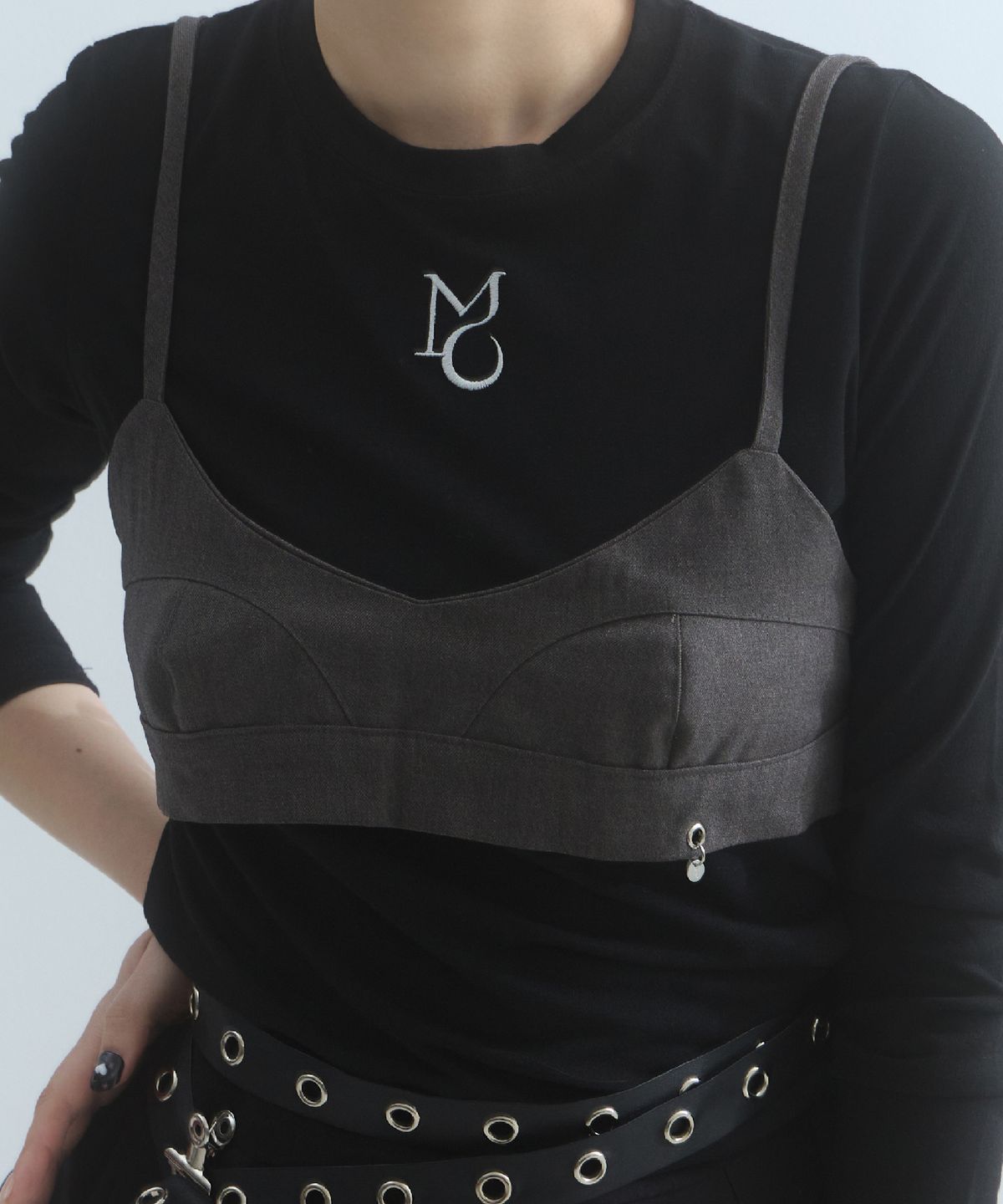 무아르모아(MOIREMOA) Medal Ribbon Bustier-Beige Gray