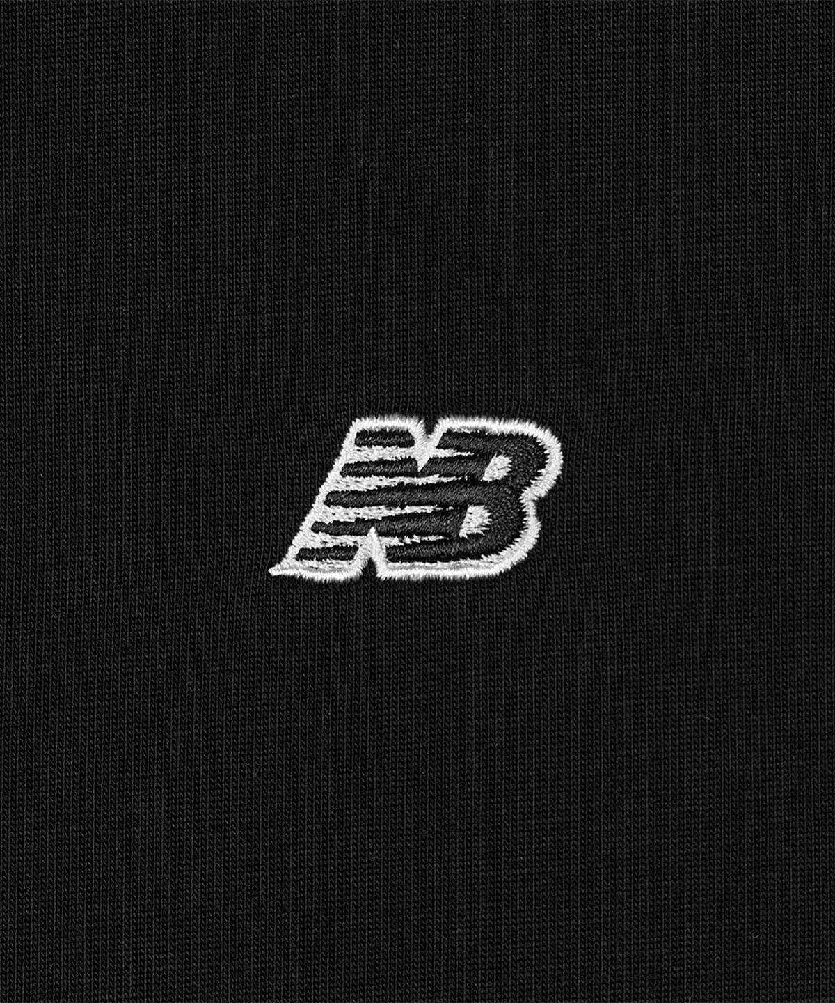 뉴발란스(NEW BALANCE) NBNGG21403 / UNI 에센셜 스몰로고 나시티 (BLACK)