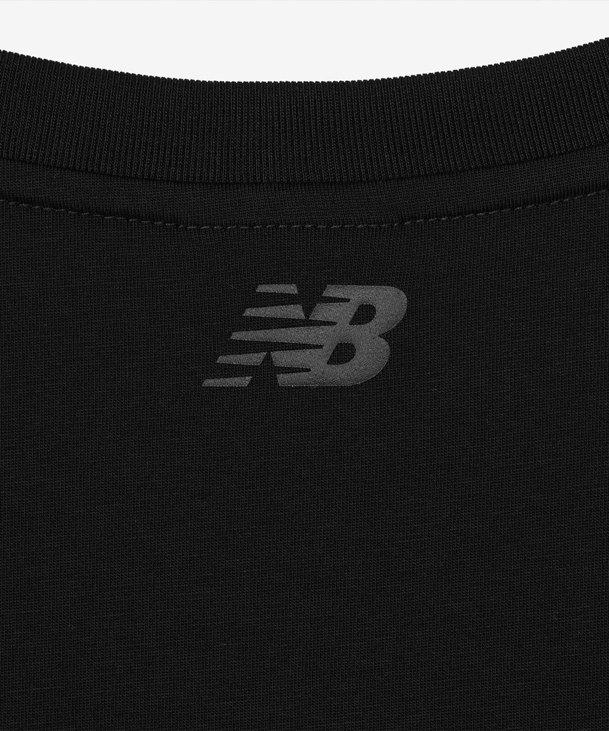 뉴발란스(NEW BALANCE) NBNGG21403 / UNI 에센셜 스몰로고 나시티 (BLACK)