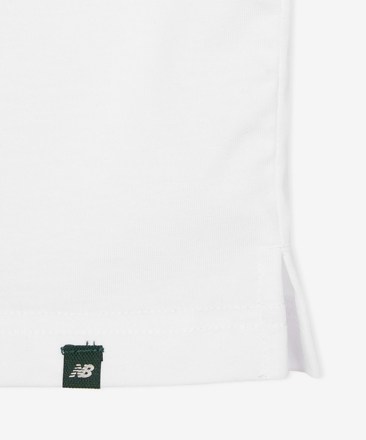 뉴발란스(NEW BALANCE) NBNGG21403 / UNI 에센셜 스몰로고 나시티 (WHITE)