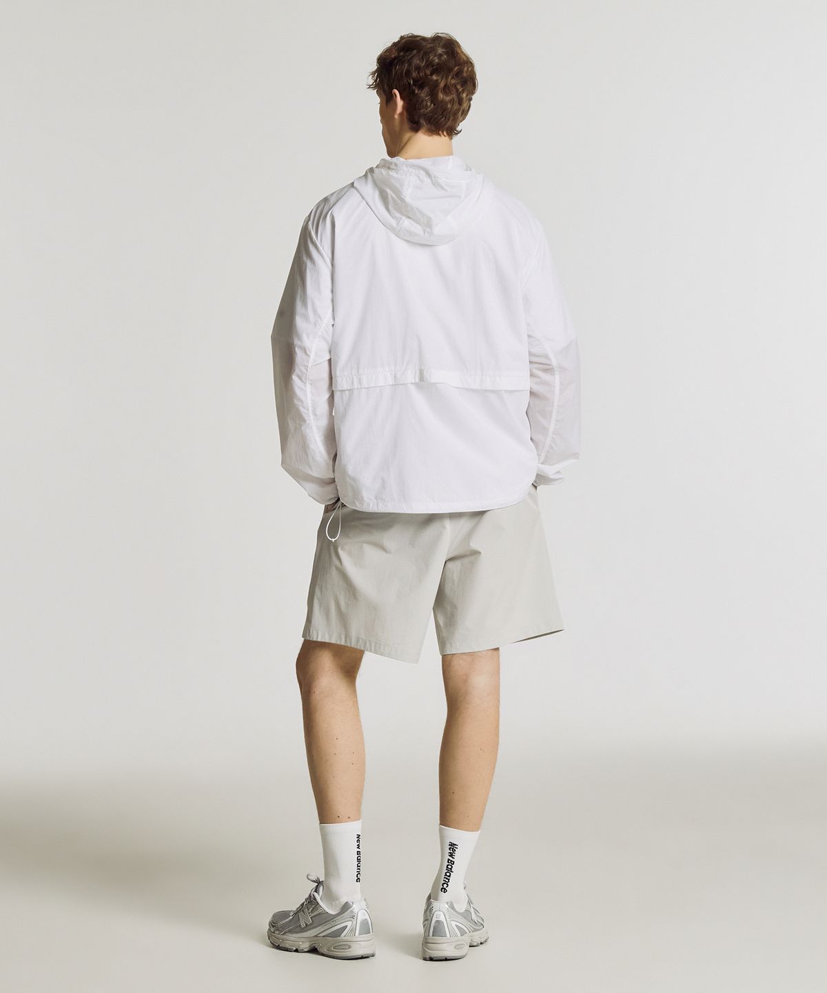 뉴발란스(NEW BALANCE) NBNVG31603 / UNI FROZEN ESSENTIAL 4.5부 쇼츠 (L/GRAY)