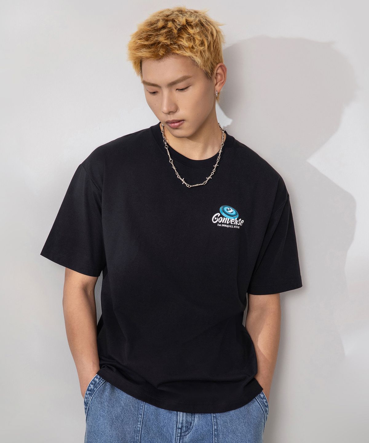 컨버스(CONVERSE) 소로나 도그 그래픽 티셔츠 블랙 MCJ752-023