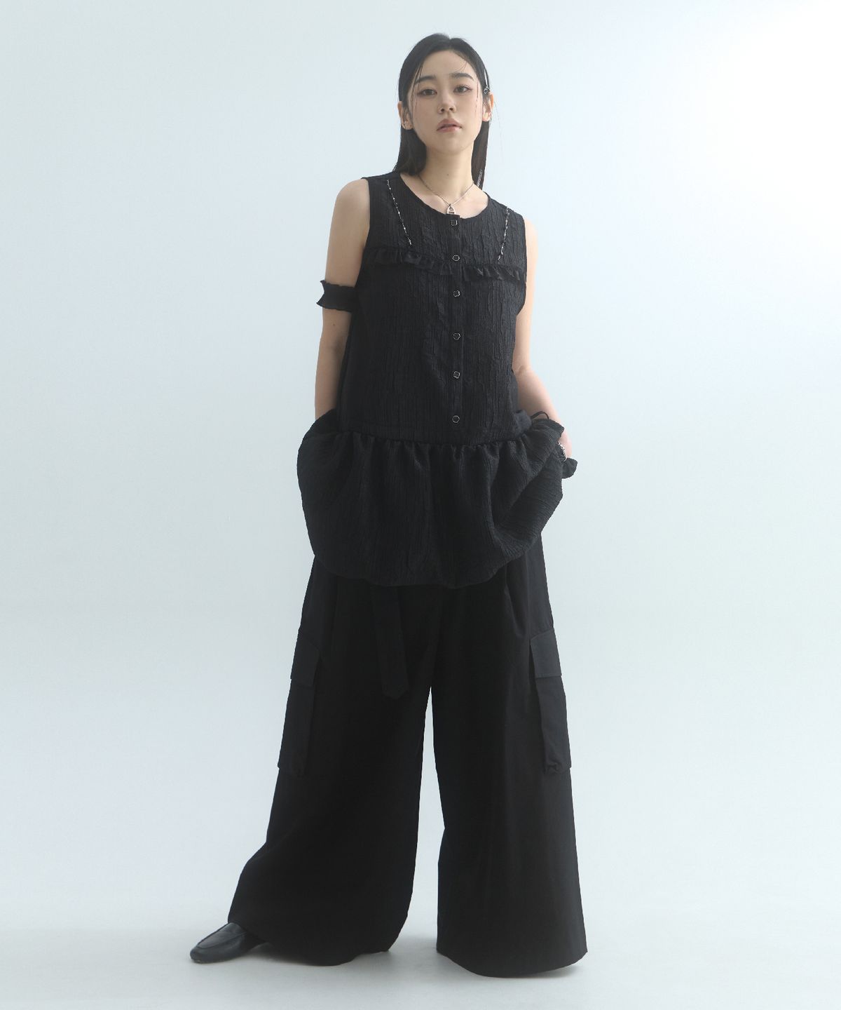무아르모아(MOIREMOA) Veil Shirring Volume Dress-Black