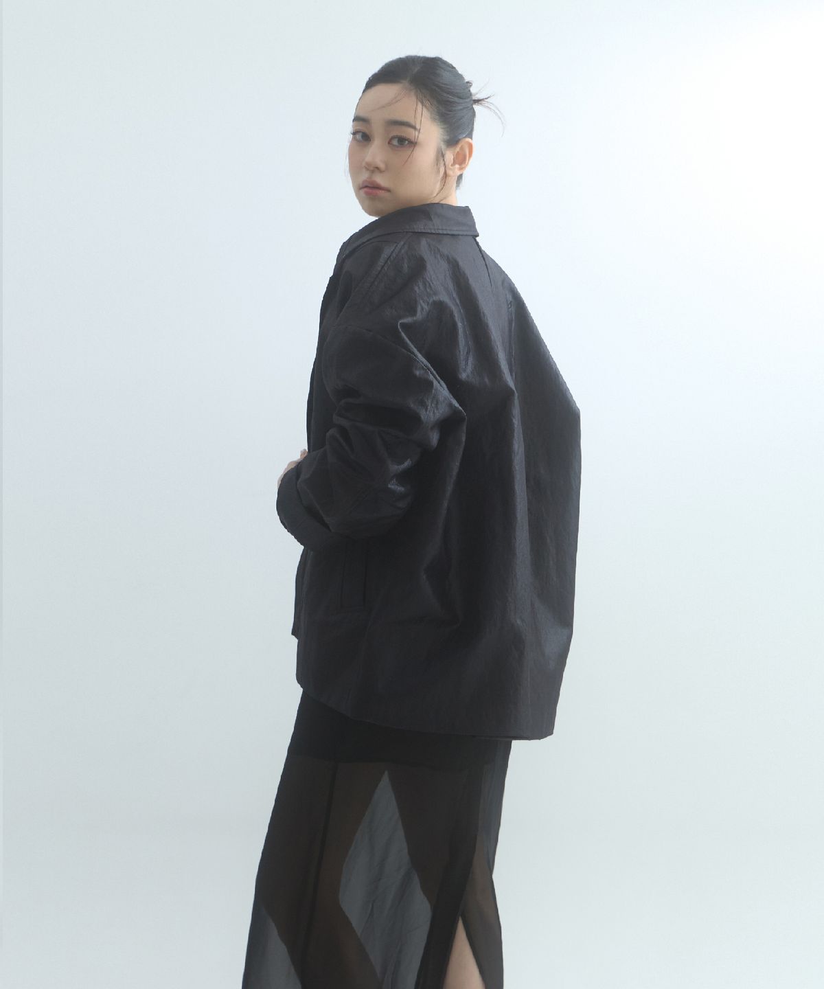 무아르모아(MOIREMOA) Lustre Fold-Back Jacket-Black