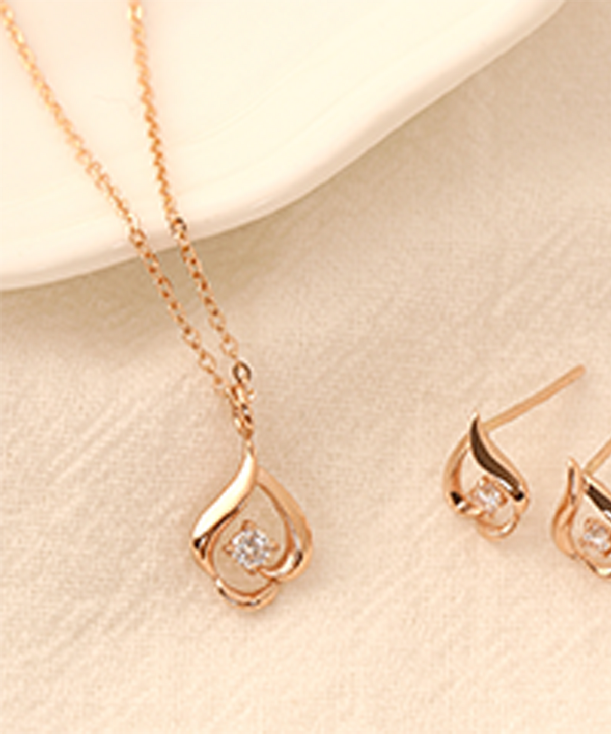 러비앤비(LOVEENB) [14K gold] 라인 물방울 목걸이