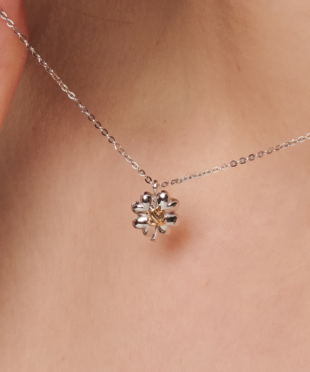 러비앤비(LOVEENB) [14K gold] 골든 클로버 목걸이