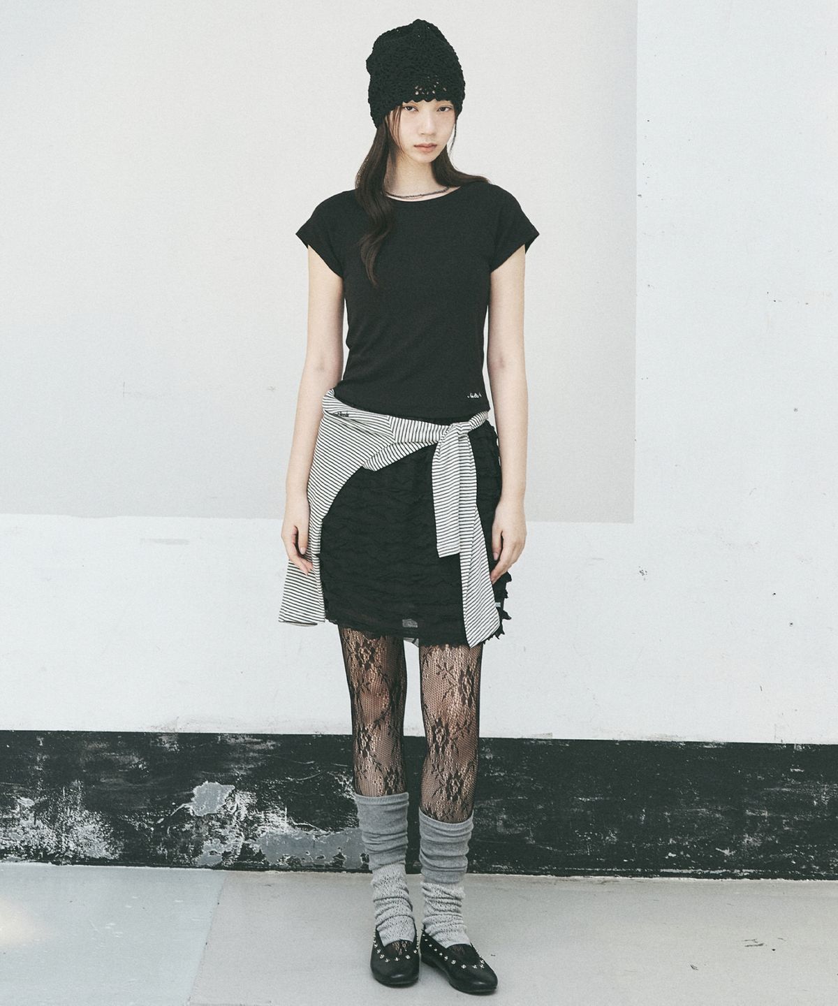 닉앤니콜(NICK&NICOLE) FRINGE LACE MINI SKIRT_BLACK