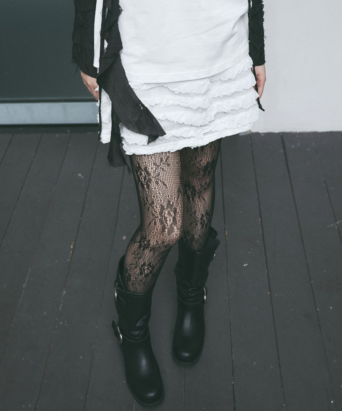 닉앤니콜(NICK&NICOLE) FRINGE LACE MINI SKIRT_IVORY