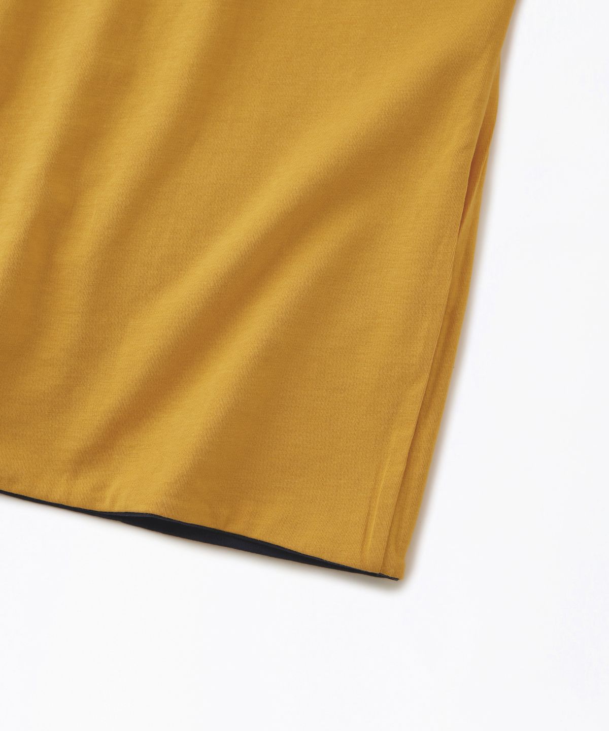 아웃스탠딩(OUTSTANDING) V.S.C TEE(MARYLAND)_NAVY/MUSTARD