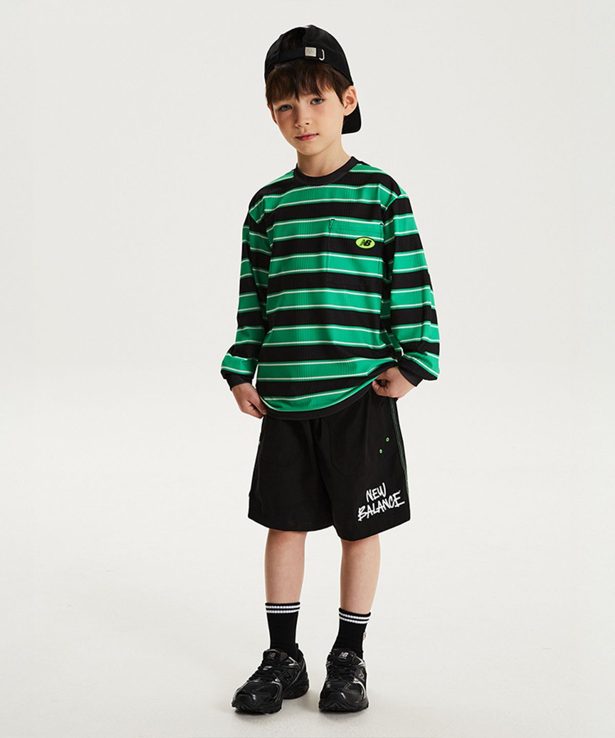 뉴발란스 키즈(NEWBALANCEKIDS) Spotlight Hot Summer_아동 퀵드라이 스트라이프 티셔츠 NK9RG3974U40